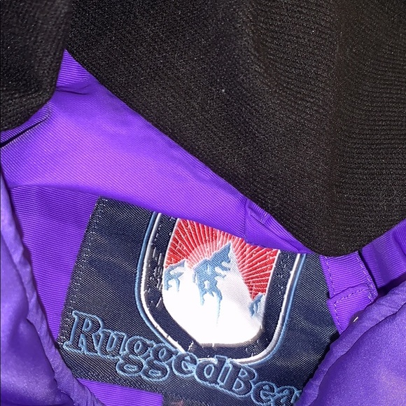 Coats - Picture 3 of 11